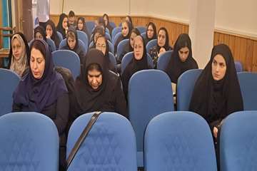 برگزاری کلاس سلامت دهان و دندان مادر و کودک در شهرستان رشت